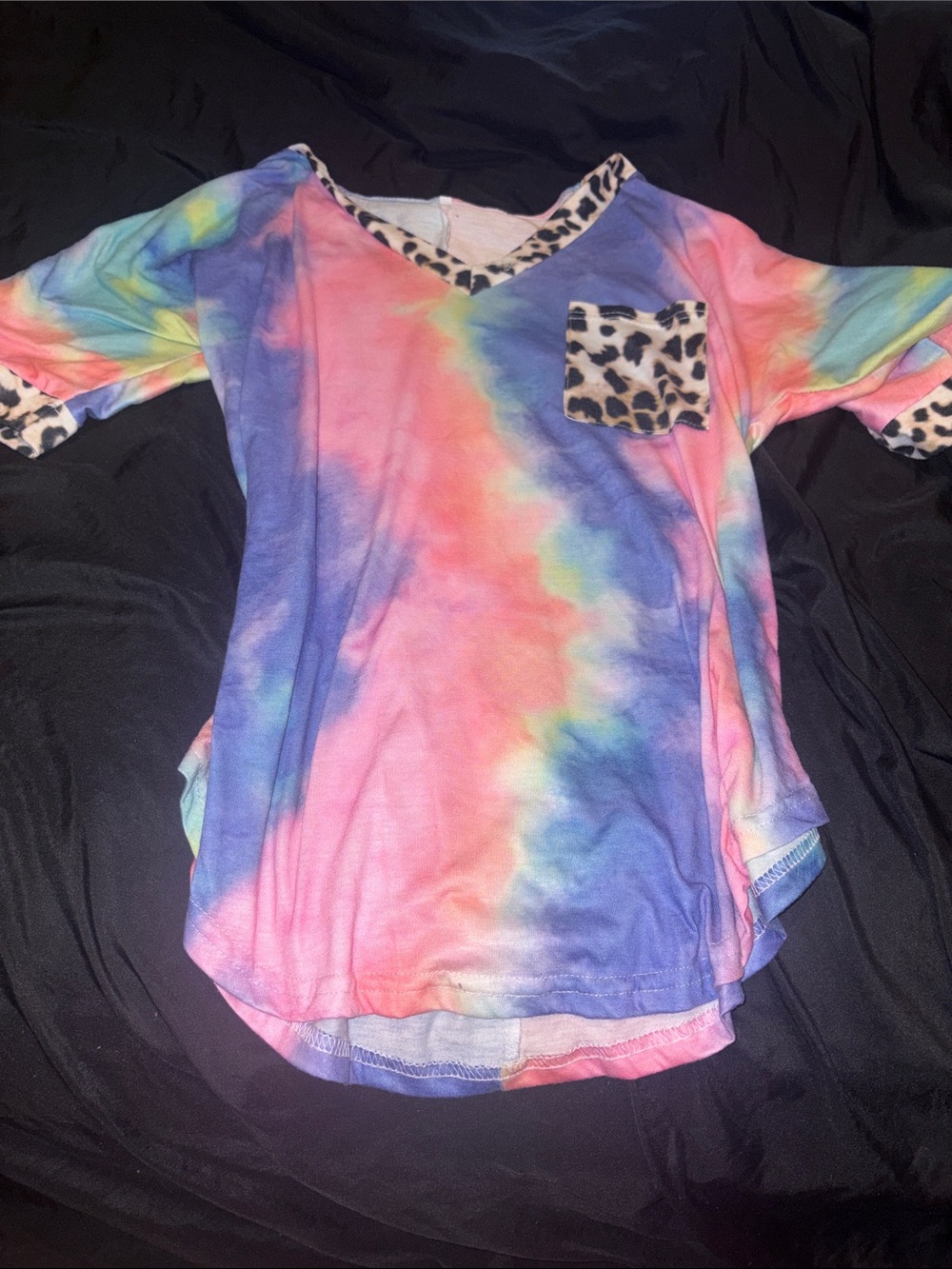 Multicolor Tie-Dye V-Neck Top with Leopard Pocket